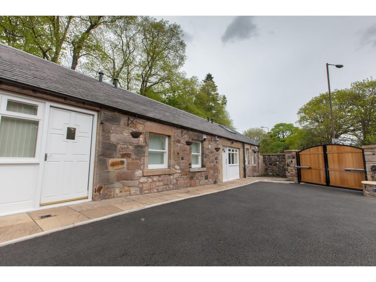 Historic Stone Built 4Br Cottage For 8 W/Parking EDI Exterior foto